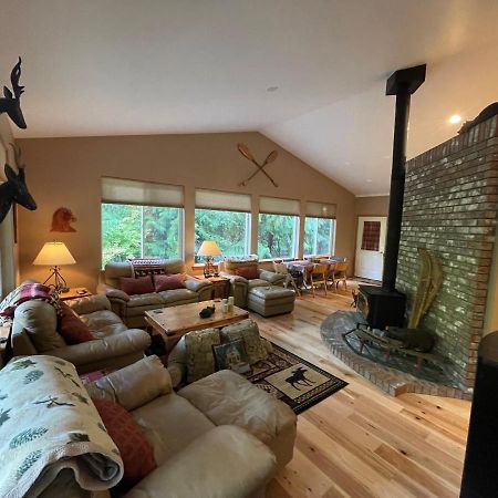 Cozy Riverfront Retreat 莱文沃思 外观 照片